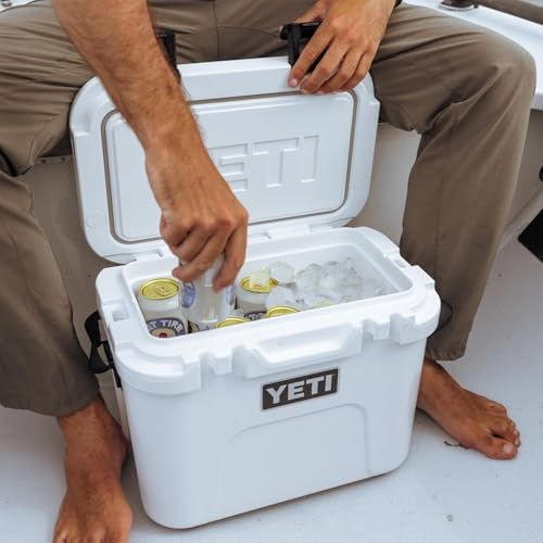 Roadie 15 Hard Cooler with DoubleDuty Shoulder Strap (Desert Bloom)