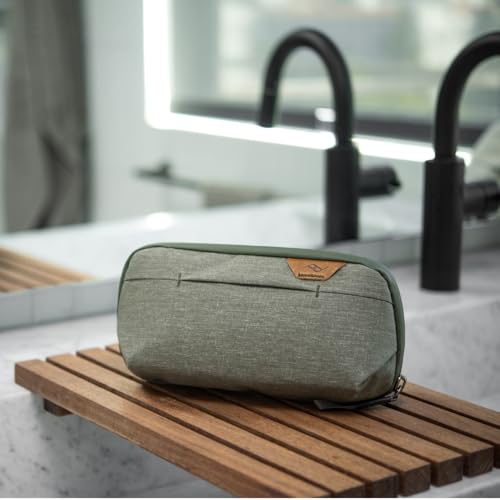 Small Wash Pouch (Coyote / Small)