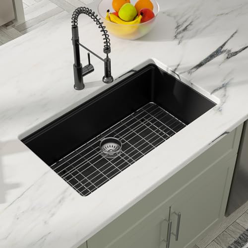 Matte Black Quartz Kitchen Sink 33” Undermount Single Bowl (Black-Workstation / 33"x19")