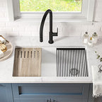 Metallic White 32 in Undermount Granite Kitchen Sink KGUW1 (White / 32 Inch / Sink)