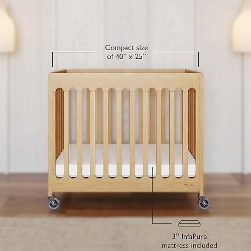 Boutique Folding Mini Wooden Baby Hotel Crib (Natural)