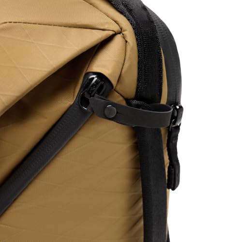 Everyday Backpack 20L (20L / Coyote)