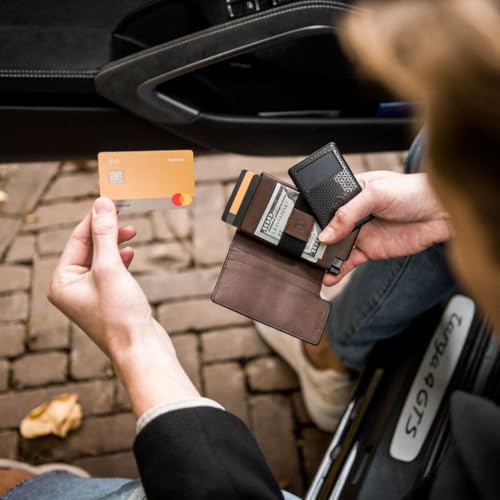 Parliament Pop Up Leather Wallet for Men (Classic Brown)