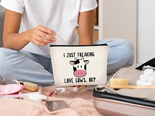 I Just Freaking Love Cows OK Makeup Bag (D)