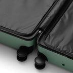 Ramverk Front (Green Ray / Front-Access Carry-On)