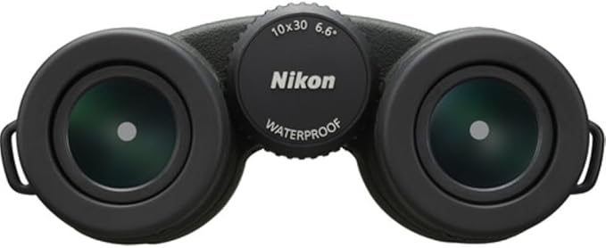 Nikon PROSTAFF P7 10x30 Binoculars Bundled - Image 4