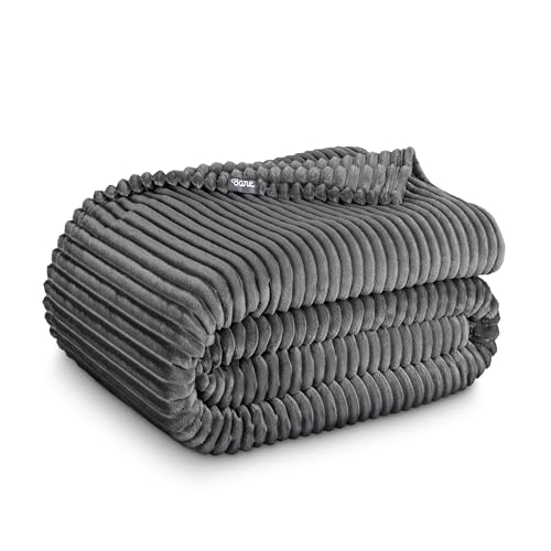 Fleece Blanket Luxury Microplush (King / 35 - Ribbed Grey)