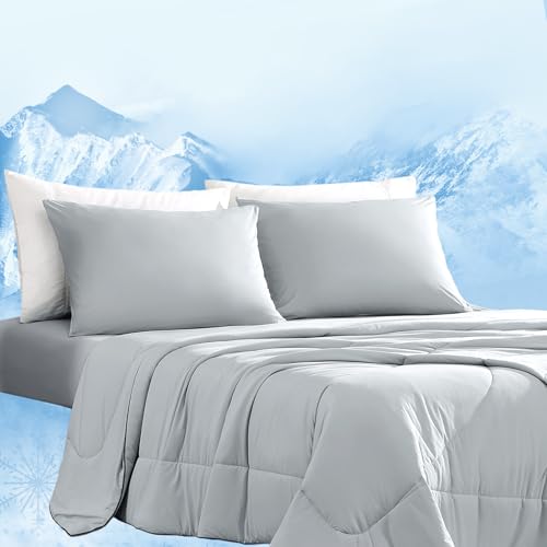 Outlast® Deepsleep Cooling Comforter (Light Gray With Navy Trim / Classic 68"x90")
