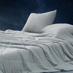 Temperature Regulating Comforter (Light Gray With Navy Trim / Ultimate Queen (90"x90"))