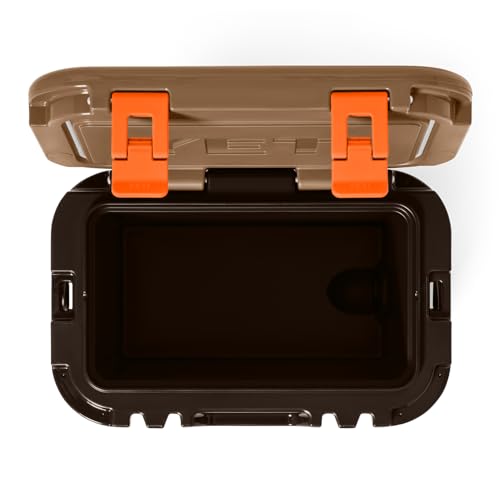 Roadie 15 Hard Cooler with DoubleDuty Shoulder Strap (Wetlands Camo)