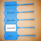 100pcs Reusable Blank Plastic Tags Ties Key Tags 1.45"*2.48" Serrated Tension Sealing Strap with Large Label Plastic Tie Mark Label Waterproof Hang Sign Write on Tag (Blue)