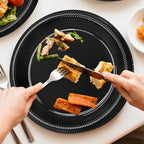50 Pcs Black Plastic Plates (Black / 50 Pcs)