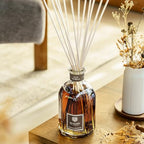 Oud Nobile 250 ml Reed Diffuser + Elegant Shopping Bag (250 ml Diffuser + Shopping Bag)