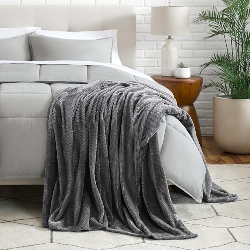 Fleece Blanket Luxury Microplush (King / 30 - Chevron Grey)