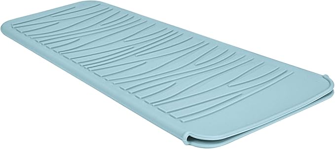 Silicone Heat Resistant Mat Pouch for Hair Styling Tools, 1 Pack, Grey, Silicone, Flat, Dry Hair, 11 x 5.3 inches, 55 grams, 480 degrees Fahrenheit, Includes Silicone Heater Surface