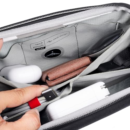 Small Tech Pouch (Black / Small)