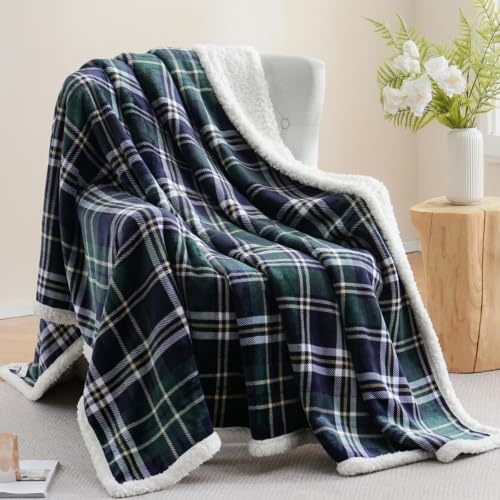 Sherpa Fleece Throw Blanket 60" x 80" Reversible Plush Fluffy Large Big Blanket Lattice Flannel Blankets for All Season Use (Dark Green Check / 60"*80")