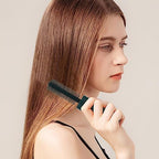 Retractable Round Hair Brush Portable Small Hair Brush for Blow Drying Wet Dry Styling Anti (Green)