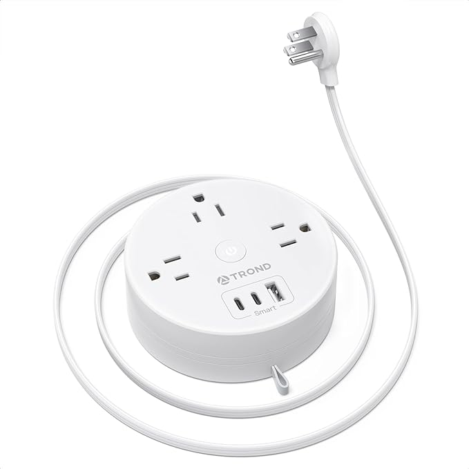 TROND Flat Plug Power Strip by TRONDOfficial