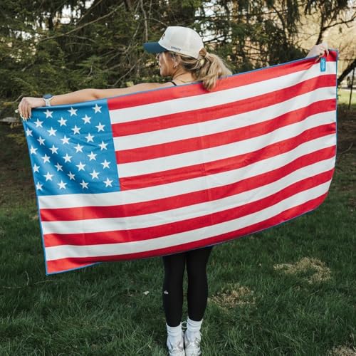 Athletic Running Towel (American Flag W/ Snaps)