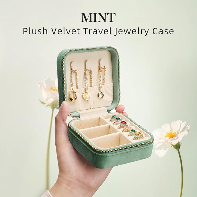 Travel Jewelry Case, Small Plush Velvet Jewelry Box - Image 2