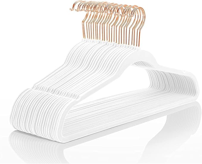 MIZGI Premium Velvet Hangers Heavy Duty by MIZGI
