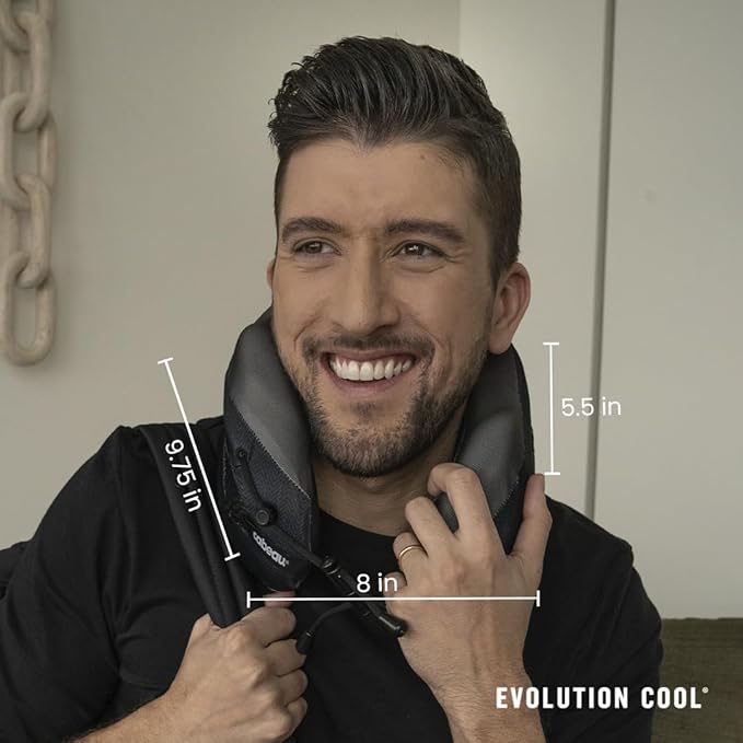 Evolution Cool Travel Neck Pillow by Cabeau - Image 5