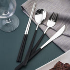 VANRA 4-Piece Portable Travel Utensils Set - Image 6