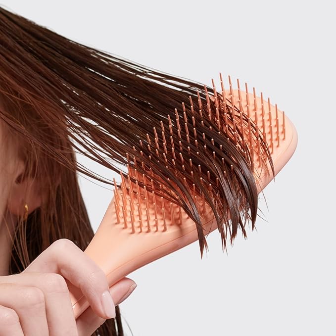 Tangle Teezer Ultimate Detangler Brush for Wet & Dry Hair, Eliminates Knots & Reduces Breakage for Straight to Wavy Hair Types, Amazon Exclusive Apricot