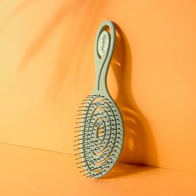 Ninabella Detangle Hair Brush for Women & Men - Does not Pull - Straightening Brushes for Straight & Curly Hair - Unique Spiral Detangling Hairbrush - Green