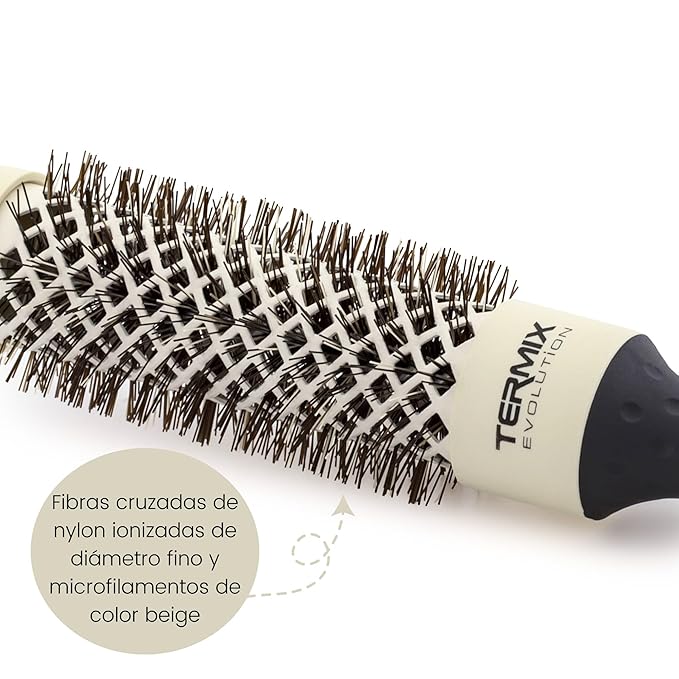 Termix Evolution Soft Ø 28 mm-Hairbrush for thin hair with ionized bristles specially for thin and delicate hair.