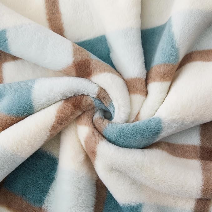PU MEI Super Soft Faux Rabbit Fur Sherpa Fleece Throw Blanket, Reversible - Image 4
