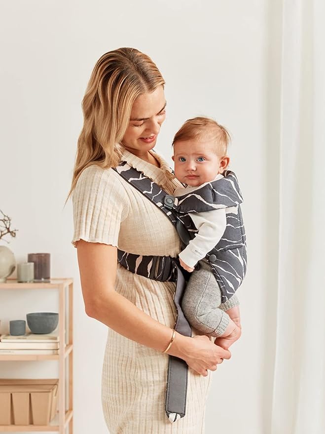 BabyBjörn Baby Carrier Mini, Anthracite/Landscape Print, Cotton | Newborn - Image 6