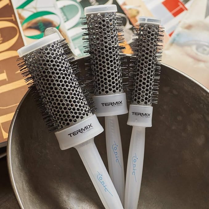 Termix Ionic Ceramic Hairbrush Ø 17 mm- Hairbrush that combines the latest ceramic and ionic technology preventing hair damage, B-4021