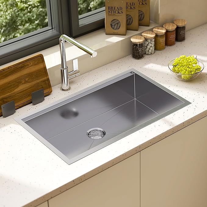 31.5-Inch Undermount Kitchen Sink Workstation, 16 Gauge 304 Stainless Steel - Image 2