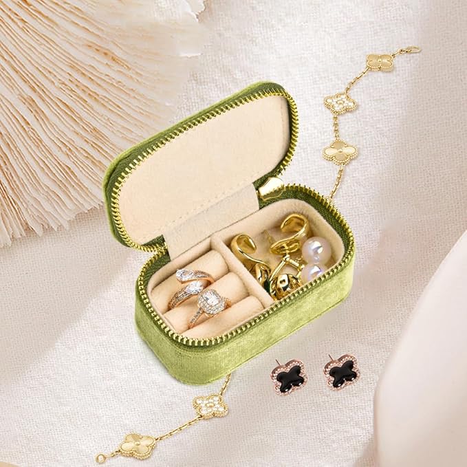 Small Travel Jewelry Case, Mini Tiny Plush Velvet Jewelry Box - Image 5