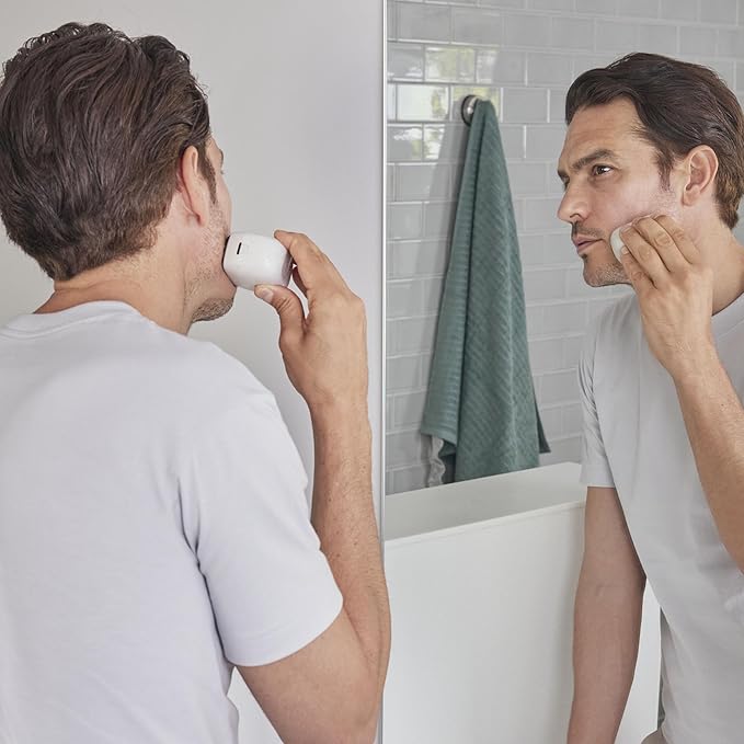 Panasonic ARC5 Palm-Sized Foil Shaver - Image 12