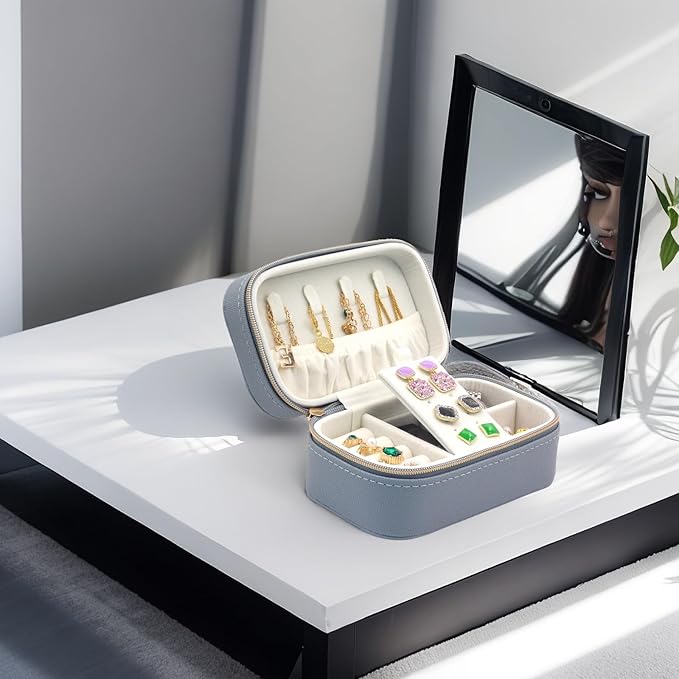 Small Jewelry Travel Case For Womens Small Rectangle PU Leather Jewelry Box - Image 5