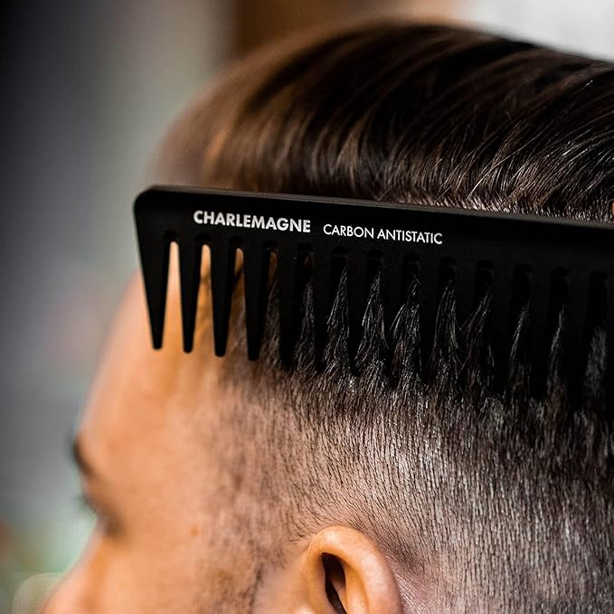 Charlemagne Wide Tooth Comb Men - 19 cm - Detangle Knots With Detangler Comb - Add Volume & Texture - Style Slick Back Hair with Styling Tool