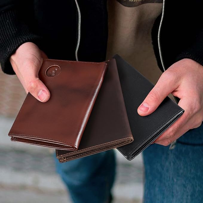 Polare Luxury RFID Blocking Leather Passport Holder Travel Wallet - Image 3
