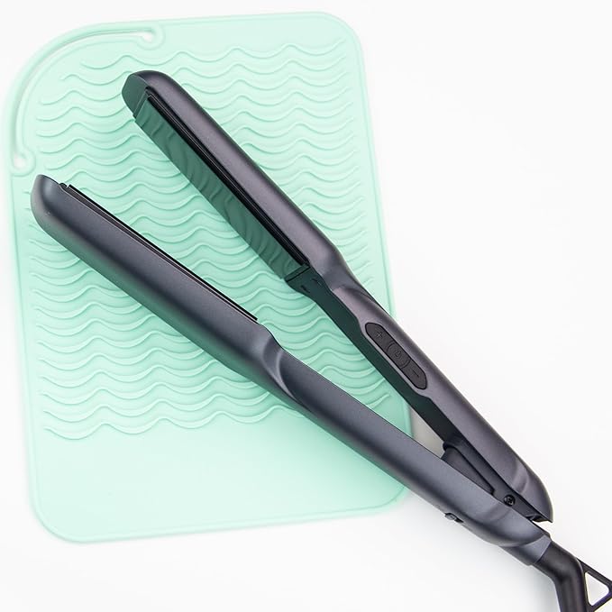 Heysam Professional Heat Resistant Mat Silicone Pad for Flat Iron Hair Straightener Mat, Portable Hot Tools Cover Pad for Vanity Salon, 9"x6.5" Non-Slip Heat Mat Cover for Countertop, Green