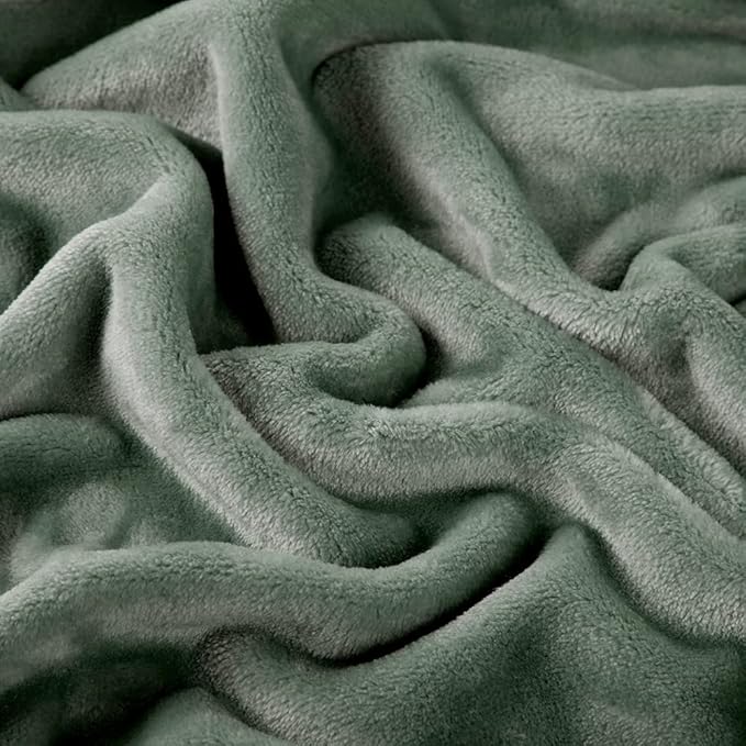 Surii Home Luxury Microfiber Flannel Blanket, Super Soft, and Breathable - Image 2