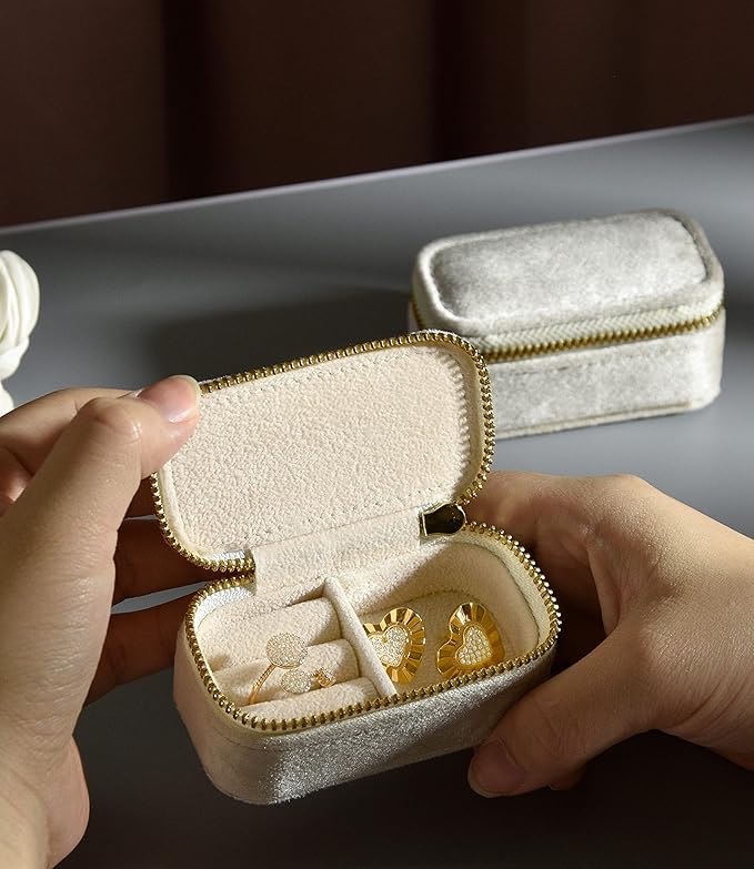 TAIMY Mini Jewelry Travel Case, Velvet Small Travel Jewelry Box, Portable - Image 2