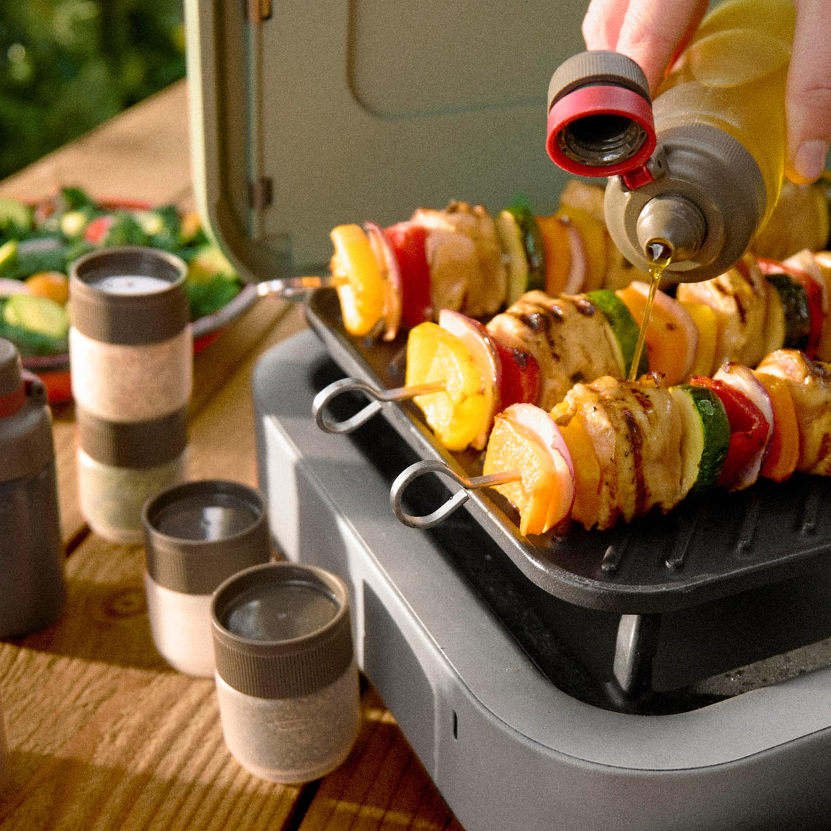 Outdoor 7 Piece Spice Shaker & Squeeze Bottle Set (Shaker & Squeeze Bottle Set)