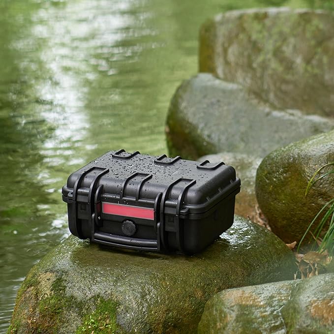 Amazon Basics Hard Camera Case - Image 10