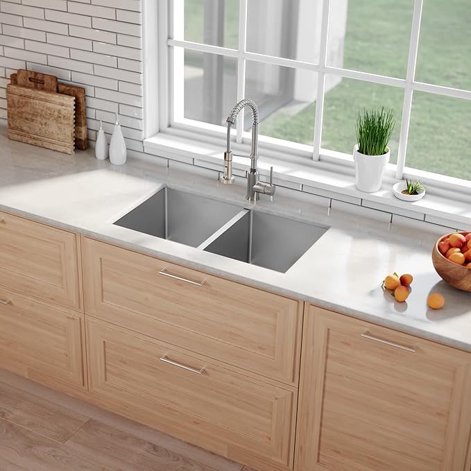 KRAUS Standart PRO™ 33-inch 16 Gauge Undermount 50/50 Double Bowl Stainless - Image 3