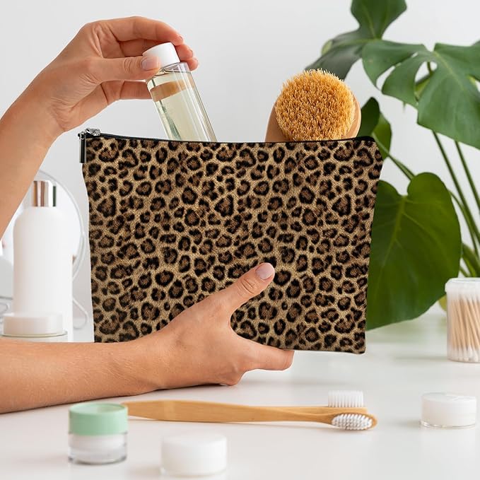DILSJ Trendy Retro Leopard Print Makeup Bag, Rustic Cheetah Cosmetic Bags For Women, Leopard Gifts For Women, Cheetah Print Gifts Zipper Makeup Pouch Travel Organizer Toiletry Bag