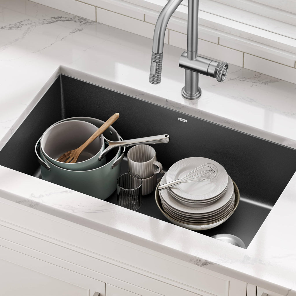 Forteza 32 inch Undermount Single Bowl Granite Kitchen Sink in Black (Single Bowl Undermount Sink / Black)