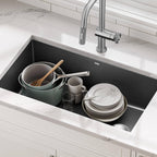 Forteza 32 inch Undermount Single Bowl Granite Kitchen Sink in Black (Single Bowl Undermount Sink / Black)