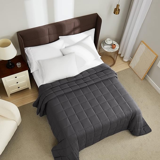 L'AGRATY Weighted Blanket 30lbs 88x104 Cooling Breathable Heavy Blanket - Image 2